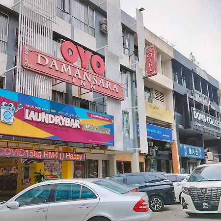 Pillows Plus Damansara Inn 八打灵再也 外观 照片