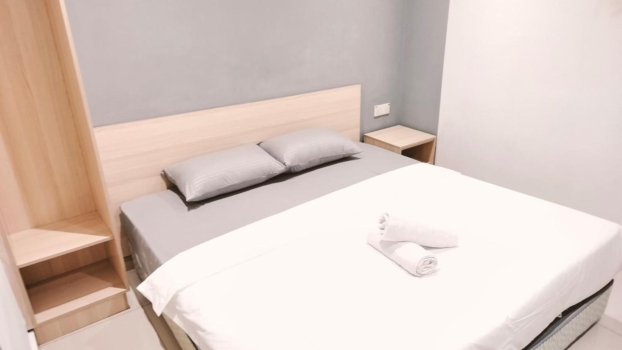 Pillows Plus Damansara Inn 八打灵再也 外观 照片