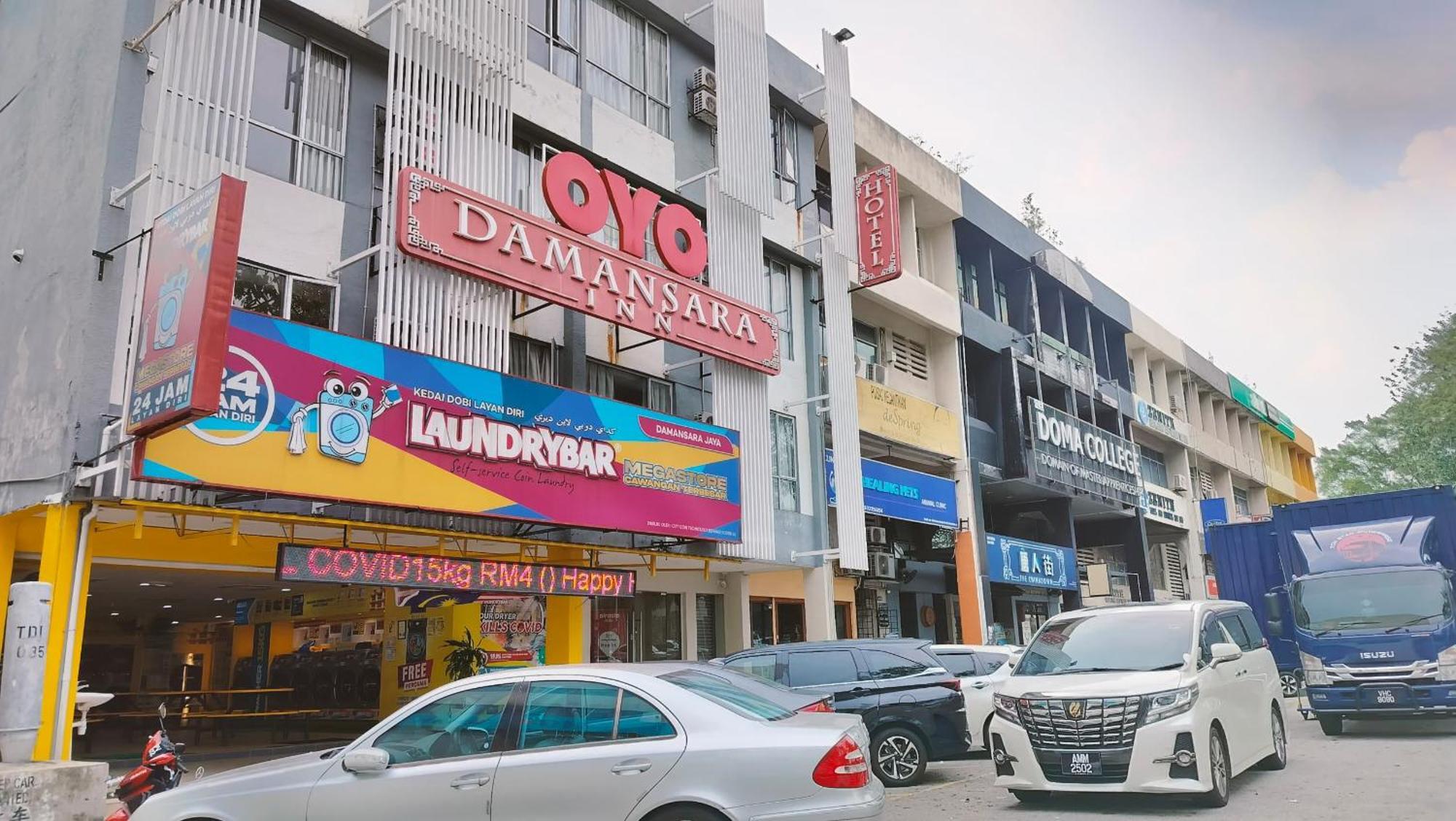 Pillows Plus Damansara Inn 八打灵再也 外观 照片