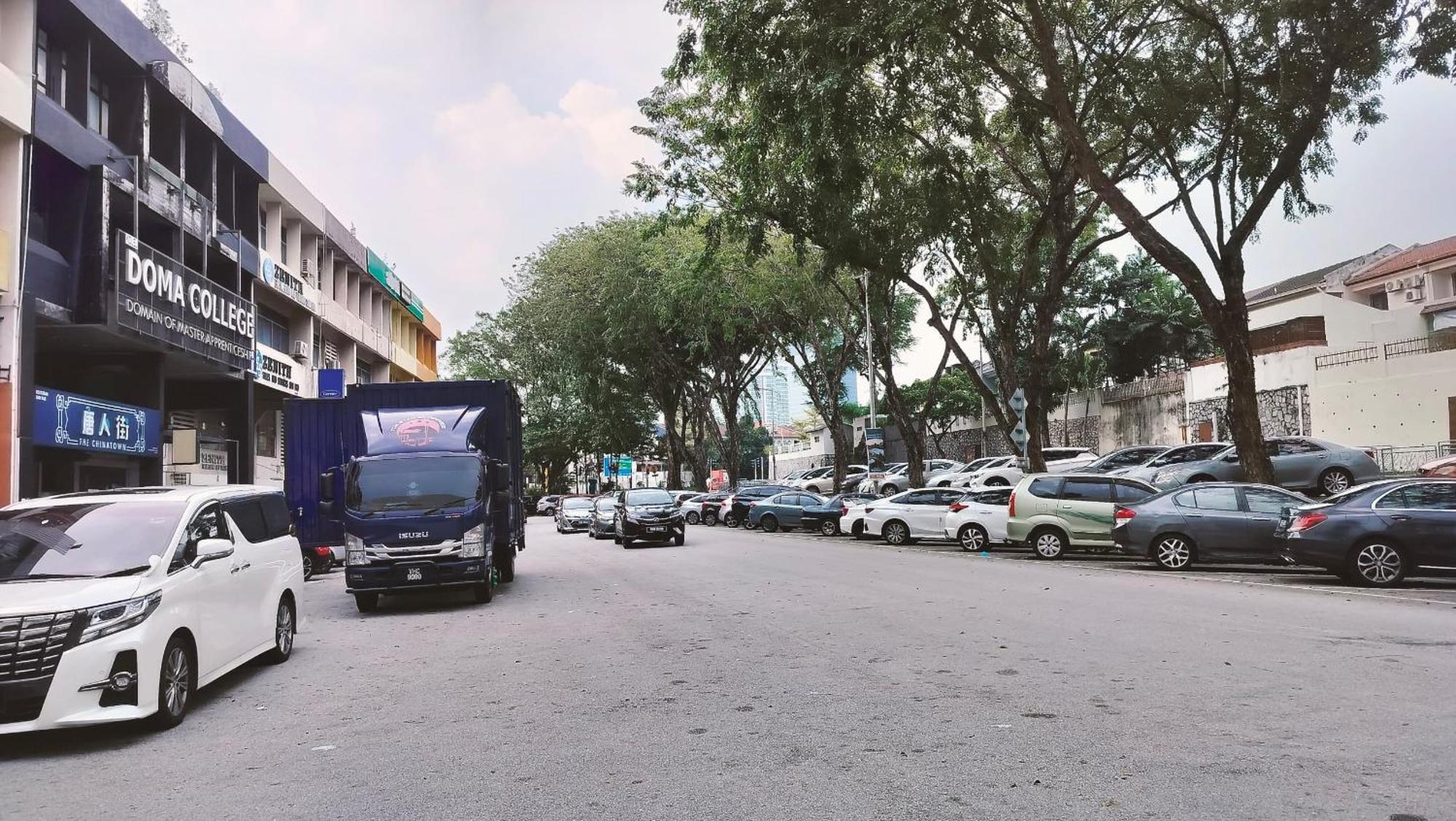 Pillows Plus Damansara Inn 八打灵再也 外观 照片